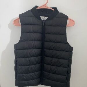 HM Kids Puffer Vest Black Quilted Full Zip Sleeveless Jacket Size 8-10Y 134/140